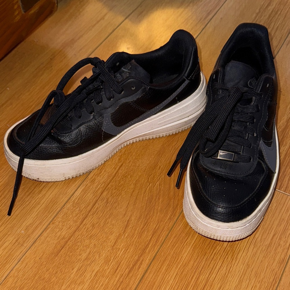 Nike Black and Gray AF1 6.5